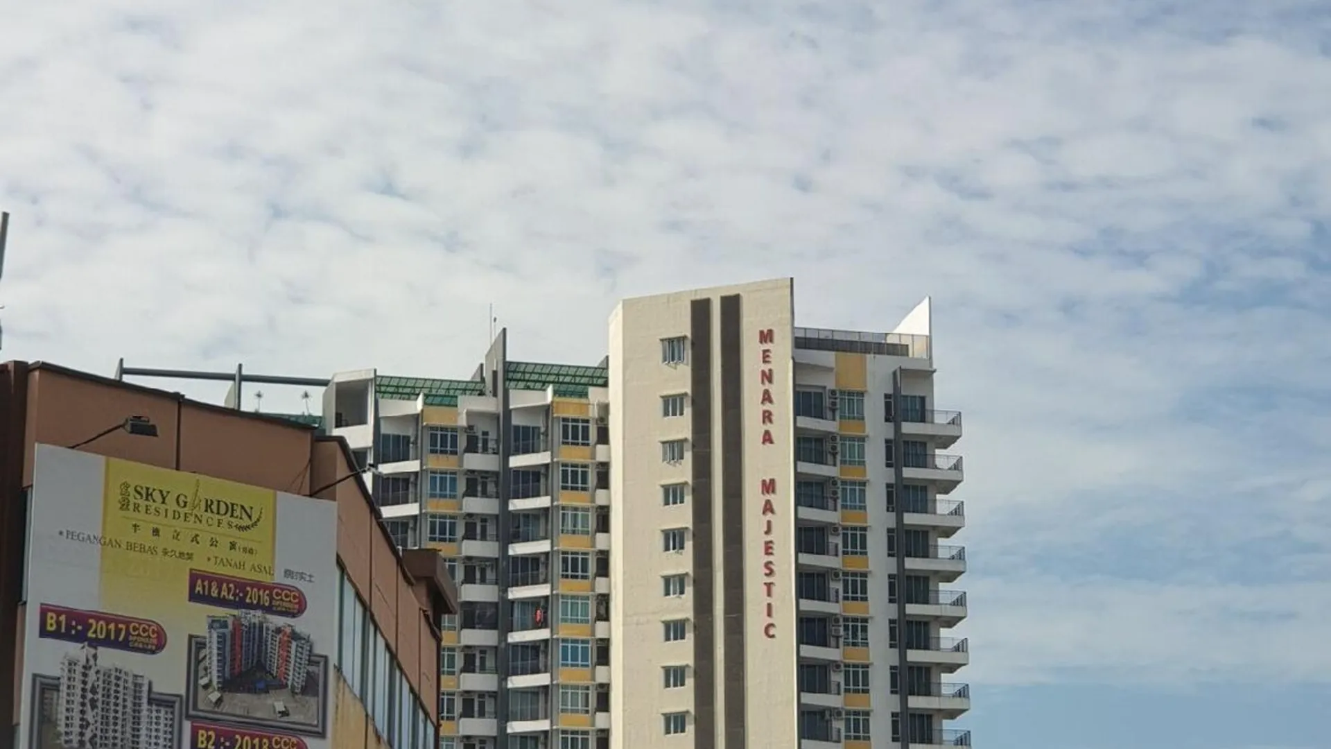 이포 캄풍 쿠차이의 프라이빗 하우스 (60m², 침실 2개, 프라이빗 욕실 2개) 4성급 게스트하우스 레스토랑