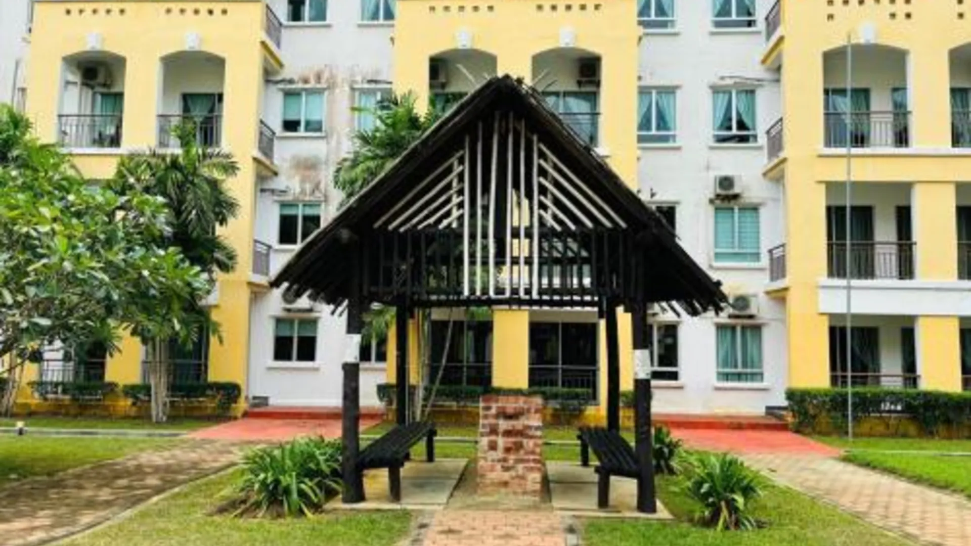 데사루 탄중 발라우의 프라이빗 하우스 (100m², 침실 1개, 프라이빗 욕실 2개) 4성급 게스트하우스 객실