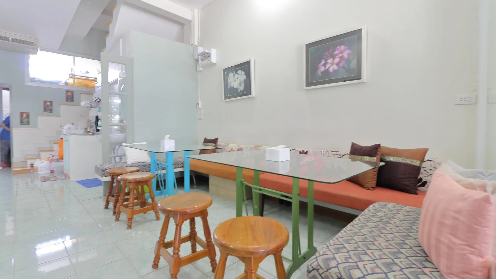 방콕 오요 872 샌 사바이 호스텔 2성급 호텔 전망