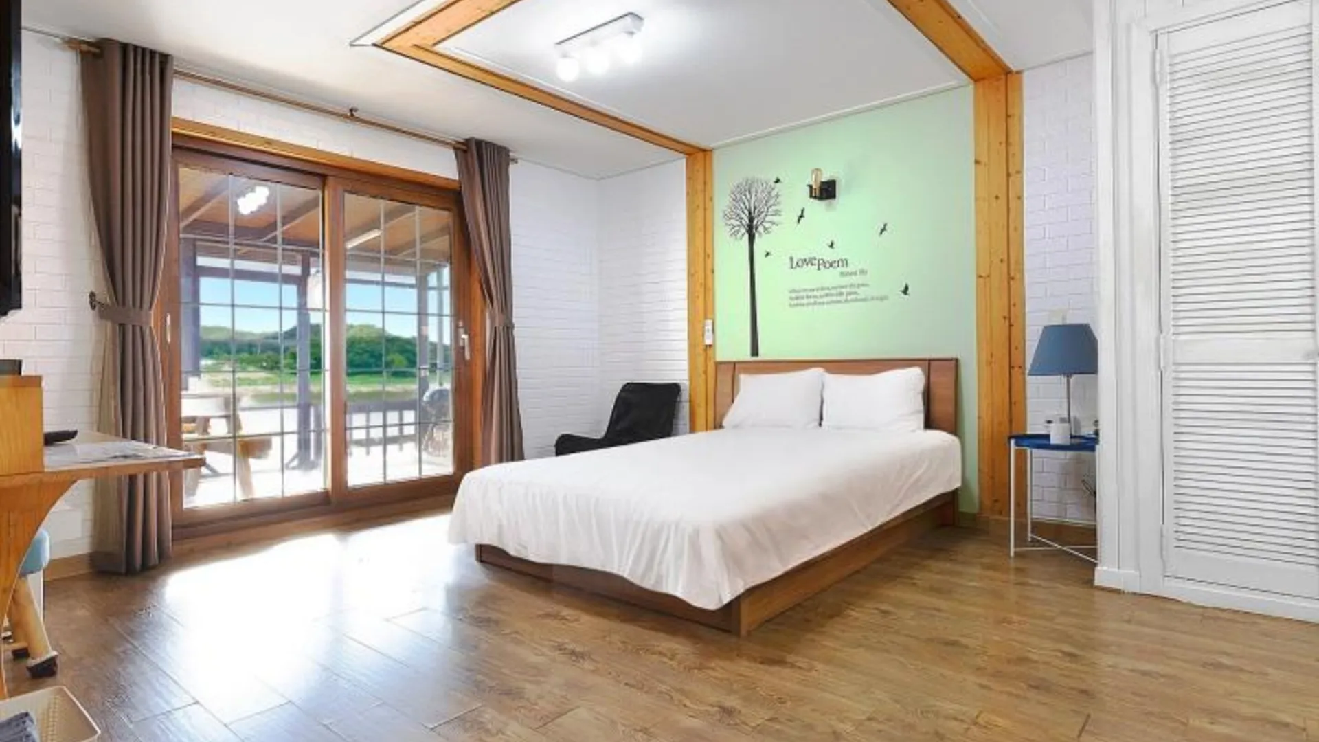 가평 가평 퍼니멍멍다솜애견점 2성급 게스트하우스 전망