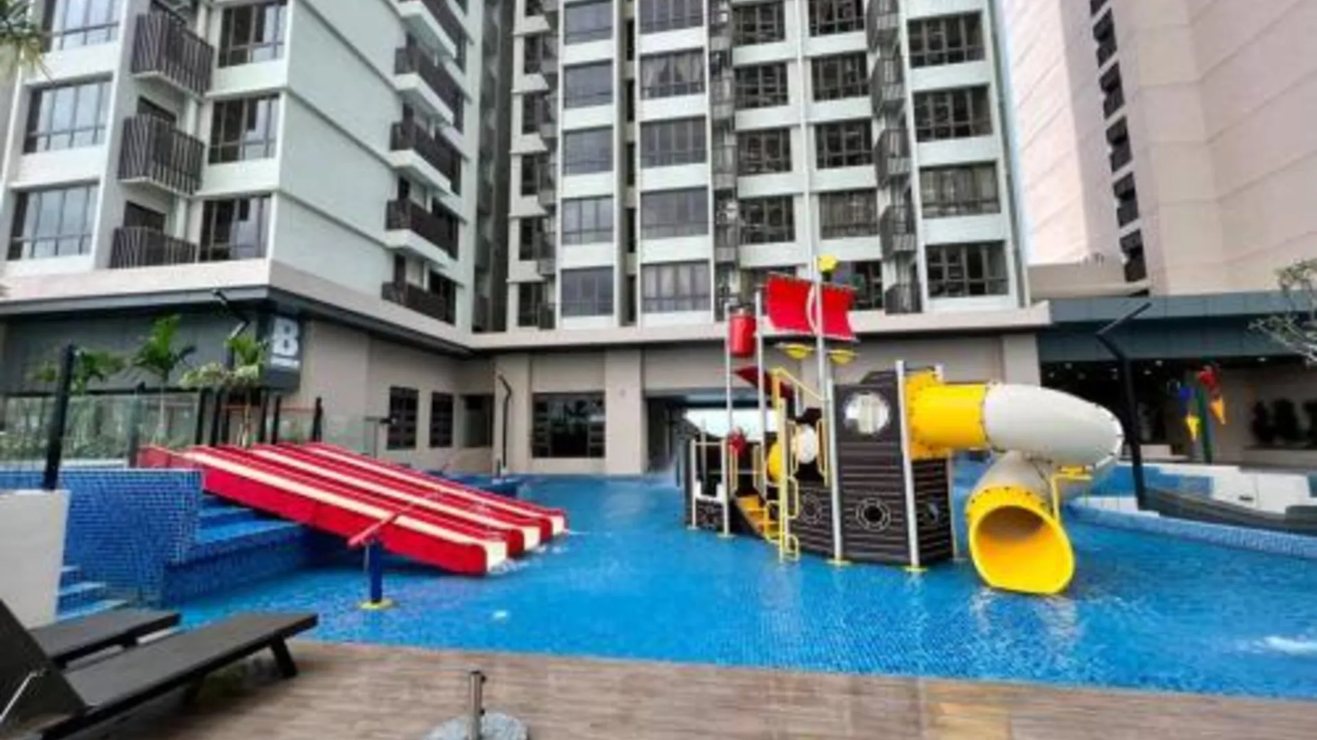 말라카 존커의 아파트먼트 (700m², 침실 1개, 프라이빗 욕실 1개) 4성급 게스트하우스 수영장