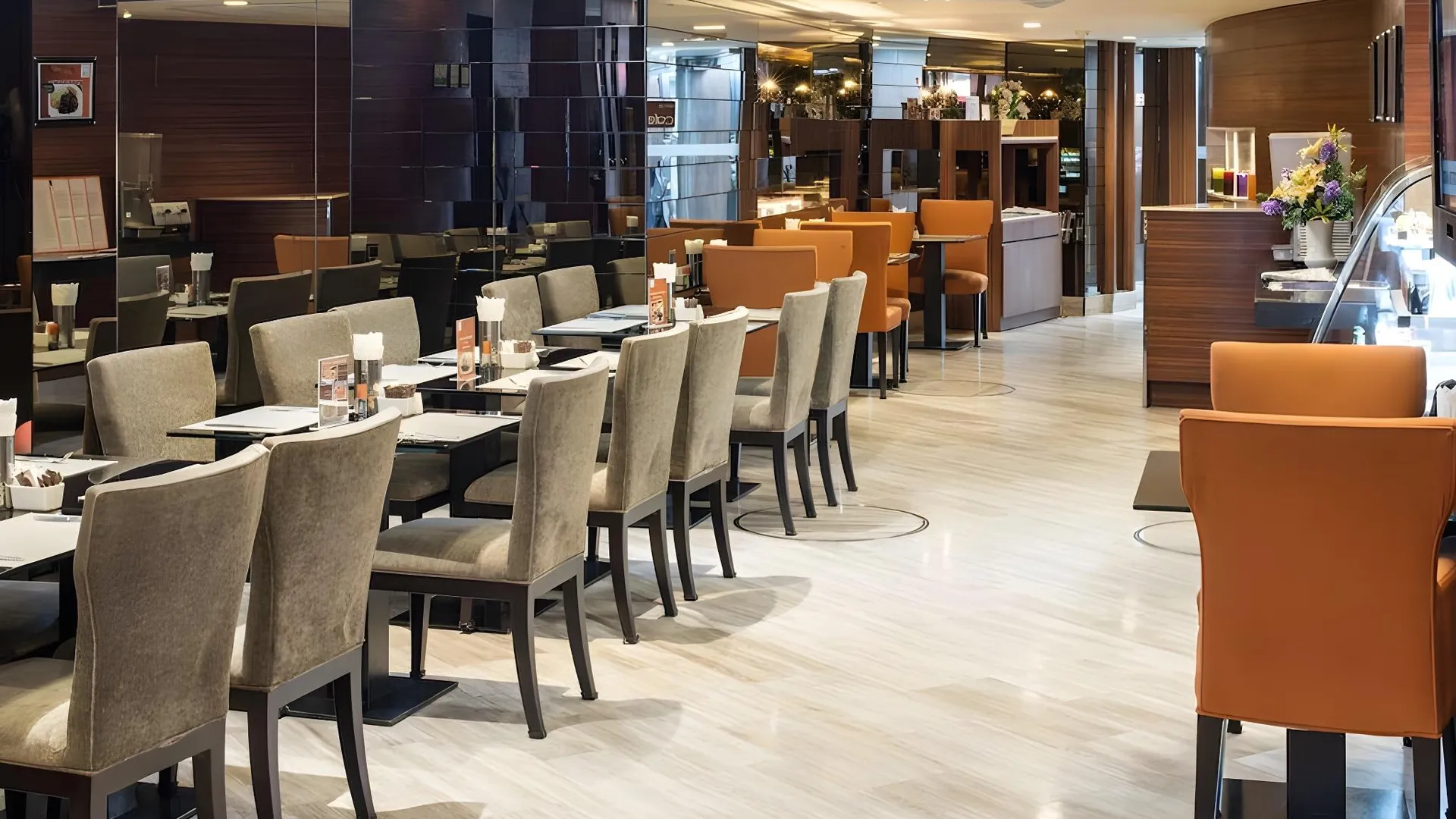 방콕 온 8 수쿰빗 나나 방콕 3성급 호텔 레스토랑