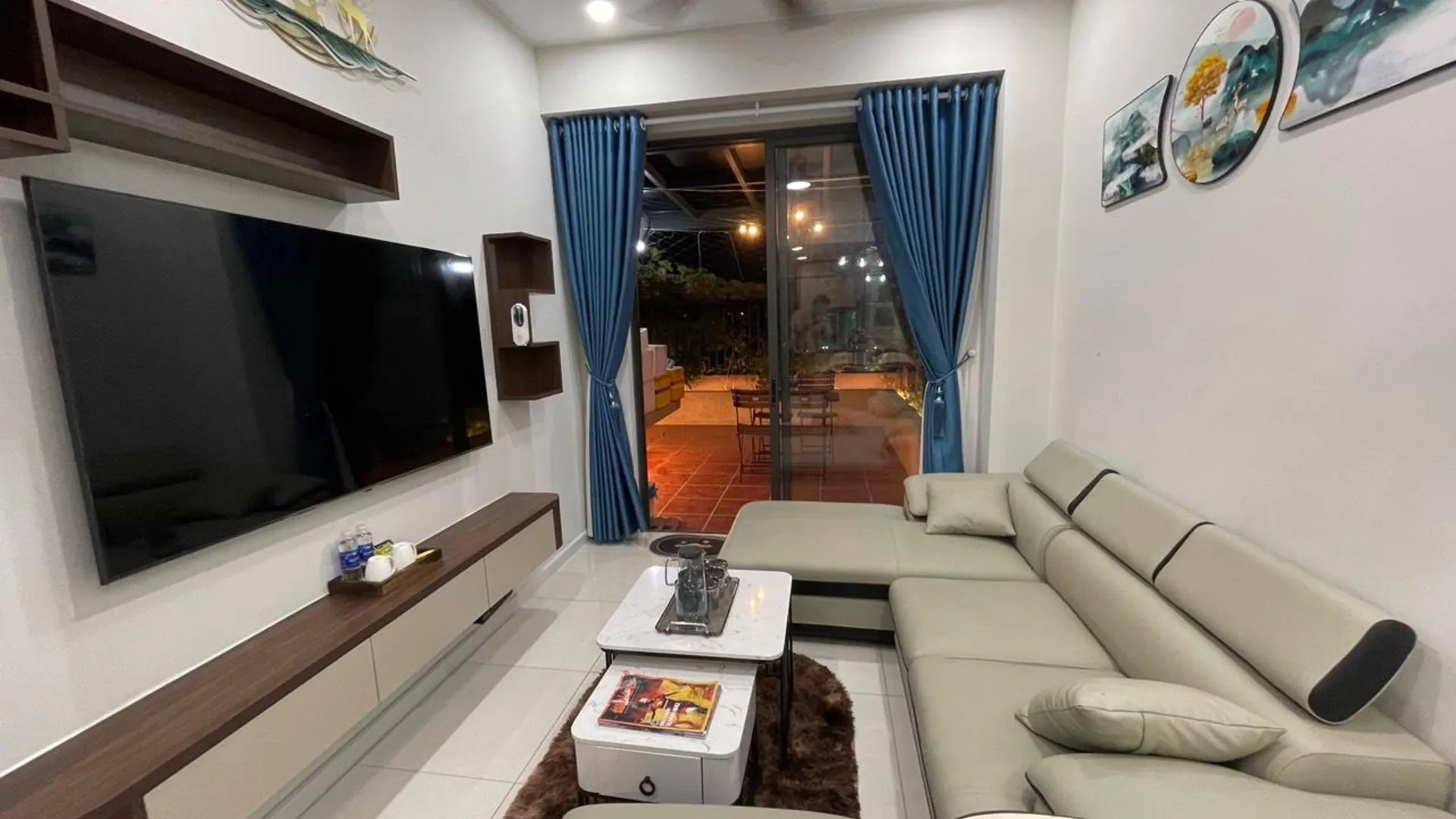 호치민 12군의 아파트먼트 (80m², 침실 2개, 프라이빗 욕실 1개) 5성급 싱글룸 스위트룸