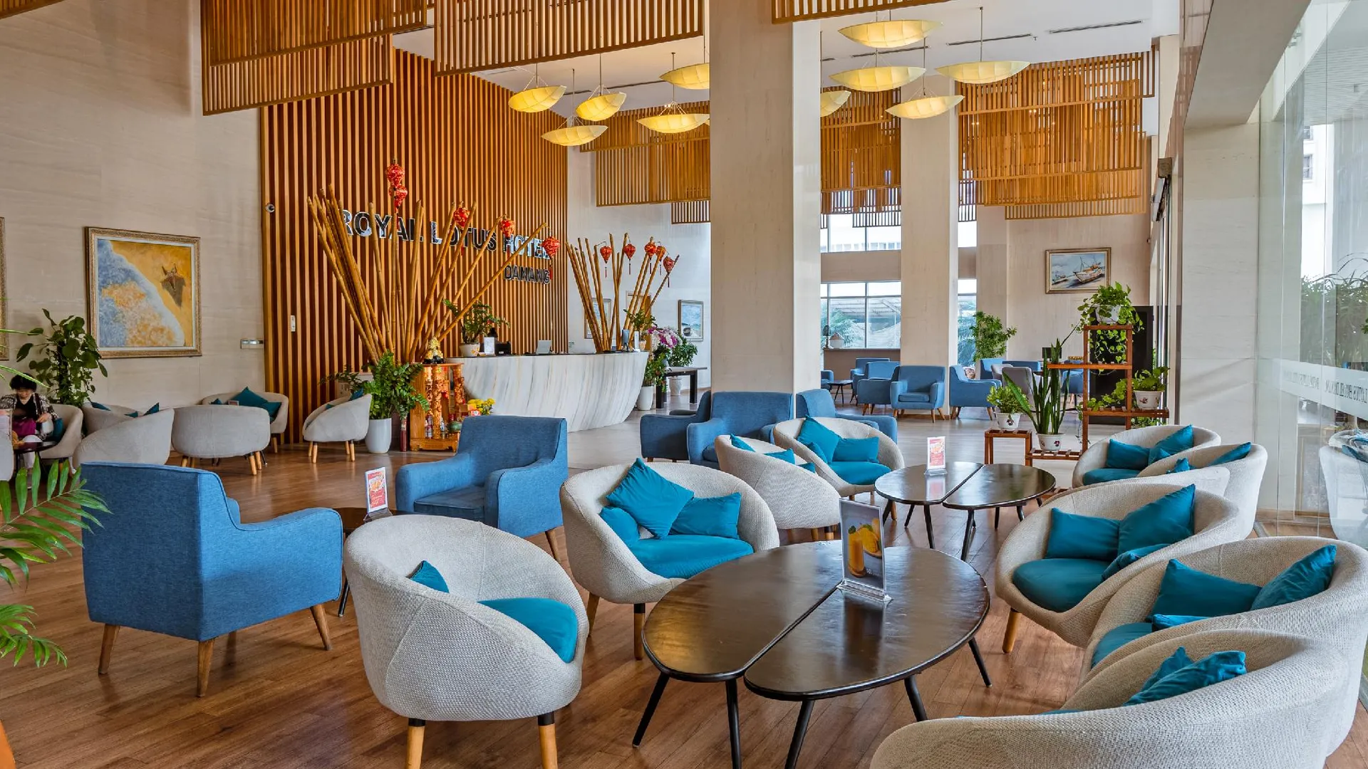 다낭 로얄 로터스 호텔 다낭 4성급 호텔 수영장