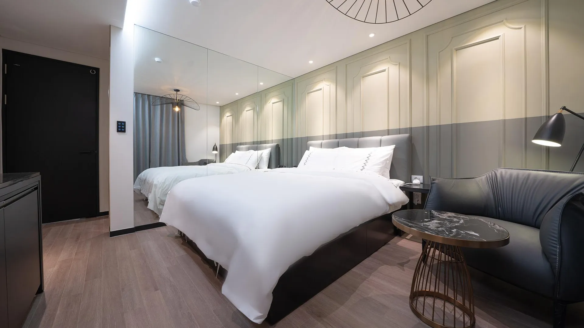 서울 화곡 앨리스 넥스트 도어 3성급 호텔 스위트룸