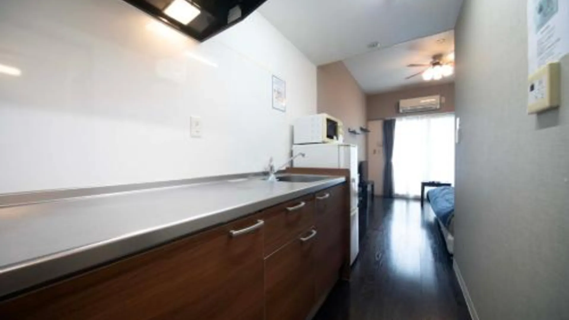 오키나와 본섬 Exsaison Chatan 2성급 게스트하우스 로비