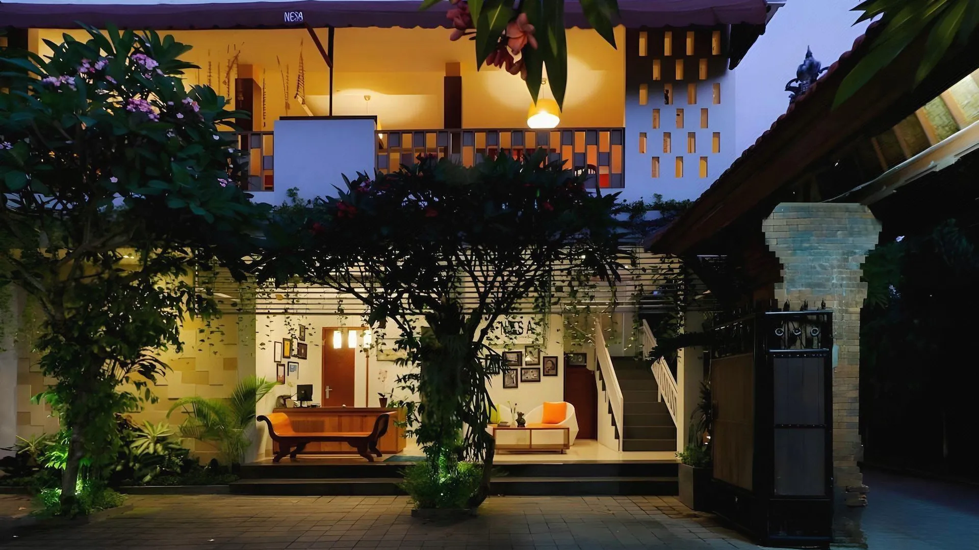 발리 네사 사누르 호텔 3성급 호텔 외관