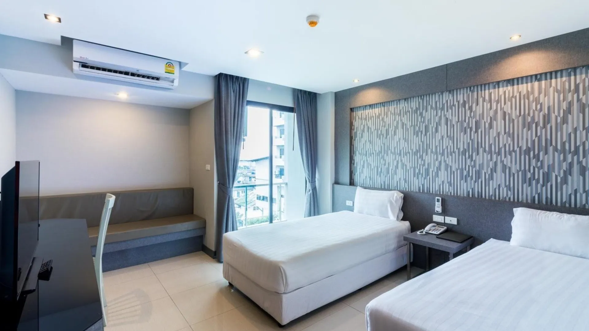 방콕 C 호텔 방나 3성급 호텔 스위트룸