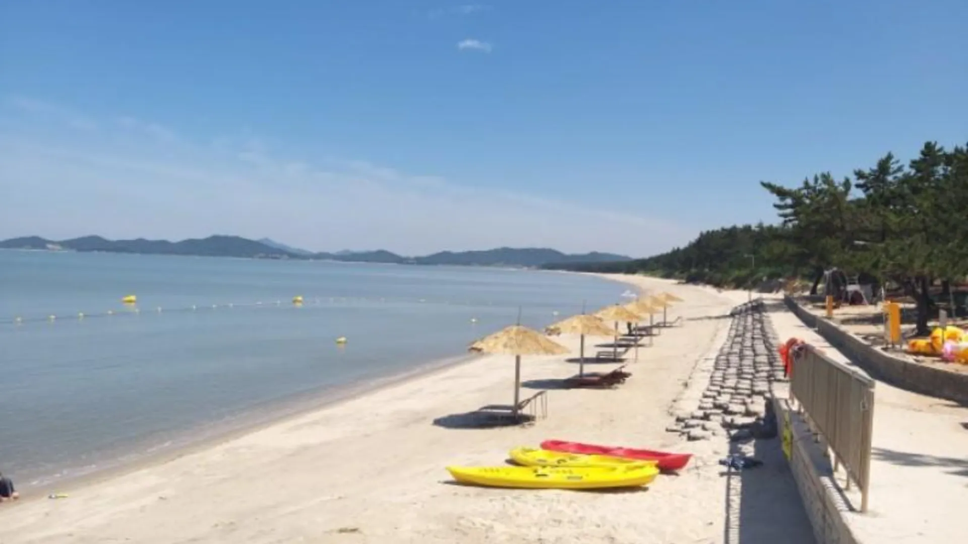 신안군 신안 홀리데이펜션 2성급 게스트하우스 외관