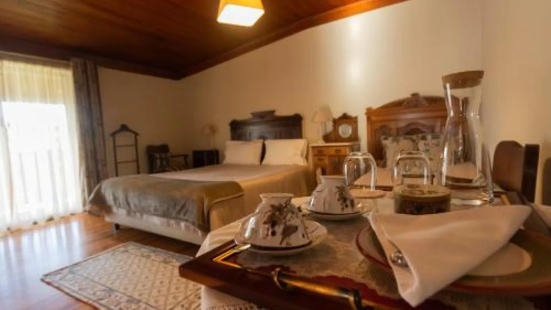 로우자 Quintal De Alem Do Ribeiro-Turismo Rural 4성급 호텔 스위트룸