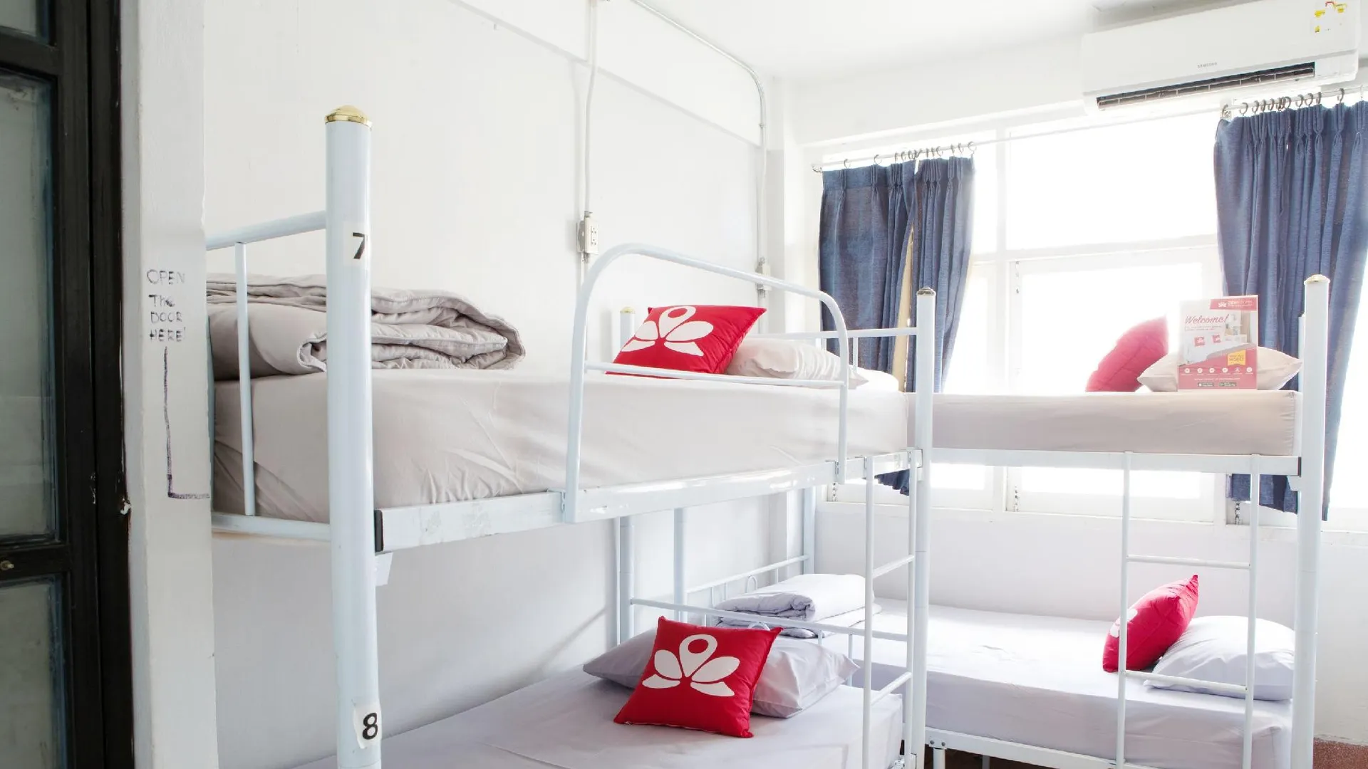 방콕 방콕 허브 호스텔 2성급 호텔 스위트룸