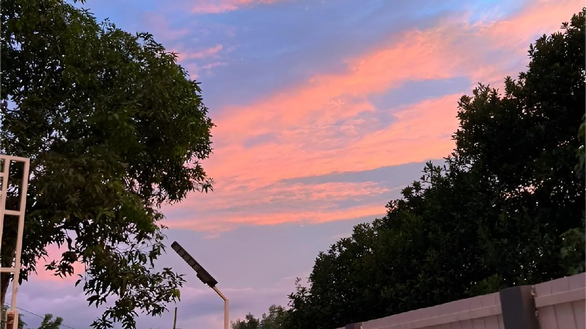 코타키나발루 세팡가르의 프라이빗 하우스 (m², 침실 3개, 프라이빗 욕실 4개) 4성급 싱글룸 외관