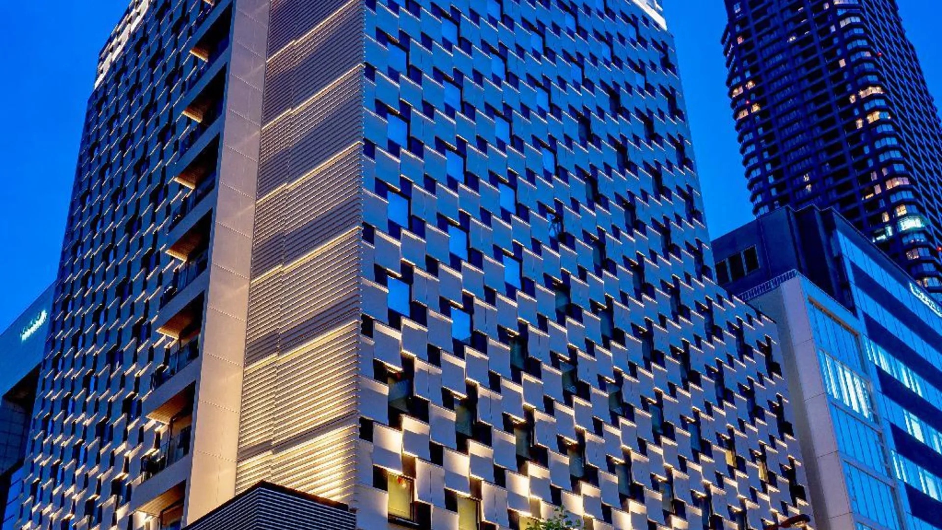 오사카 더 로얄 파크 캔버스 오사카 기타하마 4성급 호텔 로비