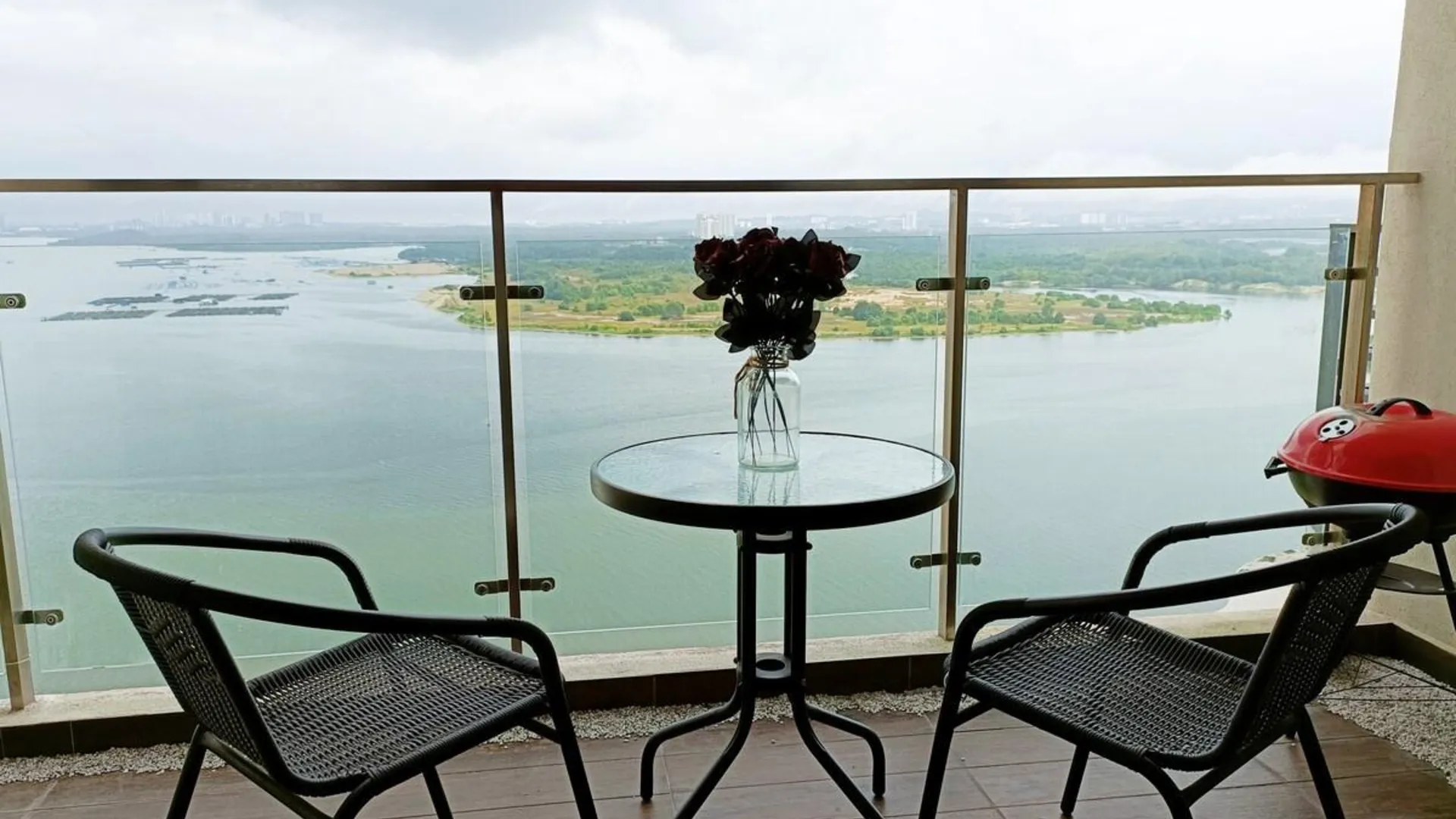 조호바루 / 조호르바루 당가베이의 프라이빗 하우스 (m², 침실 3개, 프라이빗 욕실 3개) 4성급 싱글룸 레스토랑