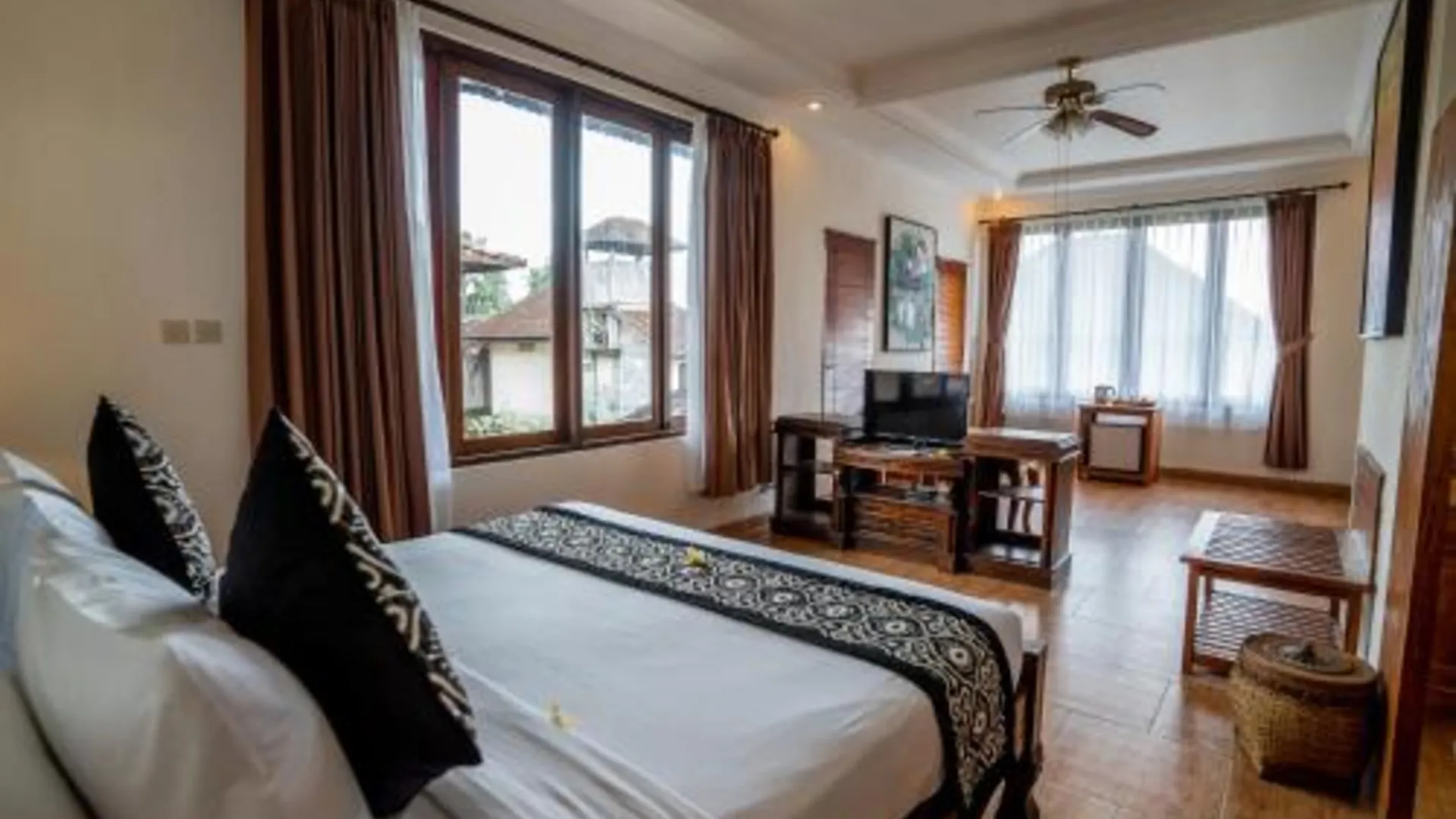 발리 차풍 코티지 2성급 호텔 스위트룸