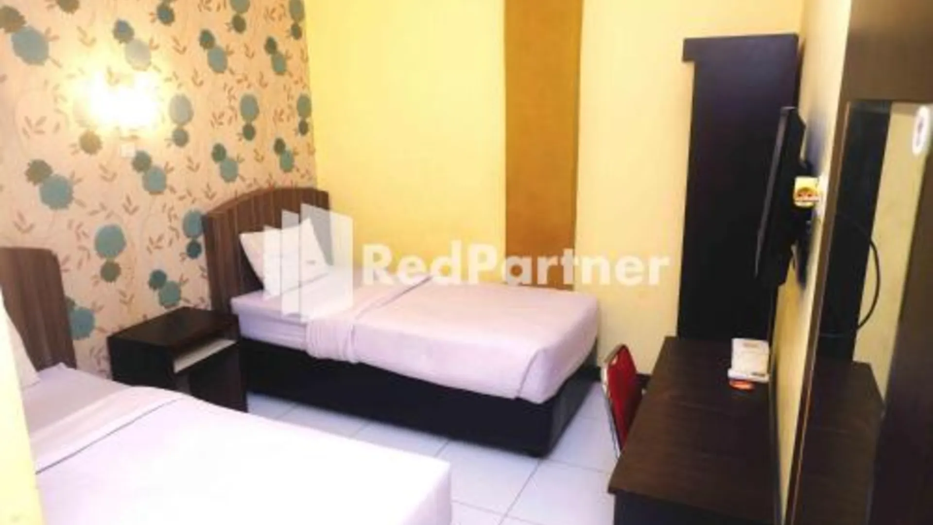 마카사르 Hotel Permata Makassar Mitra RedDoorz 2성급 호텔 스위트룸