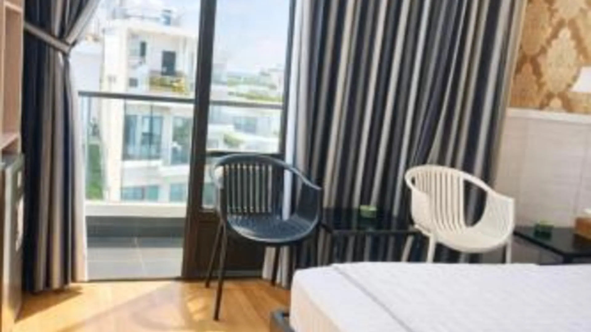 호치민 지아 후옌 호텔 2성급 호텔 스위트룸