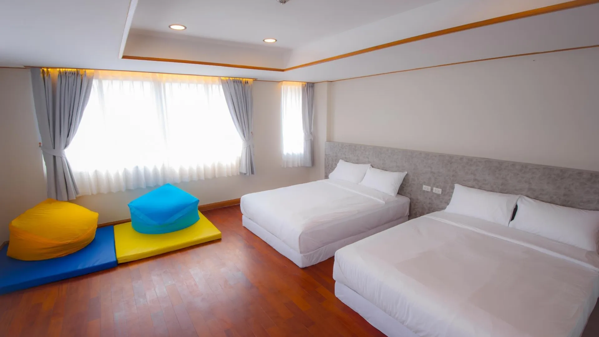 방콕 글러 센트럴 빠뚜남 2성급 호텔 객실