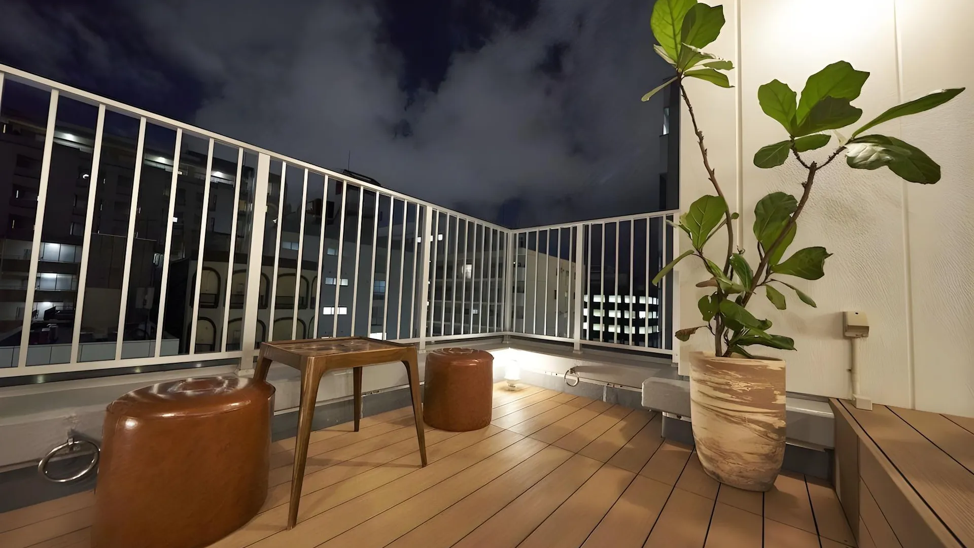 후쿠오카 위베이스 하카타 호스텔 2성급 호텔 레스토랑