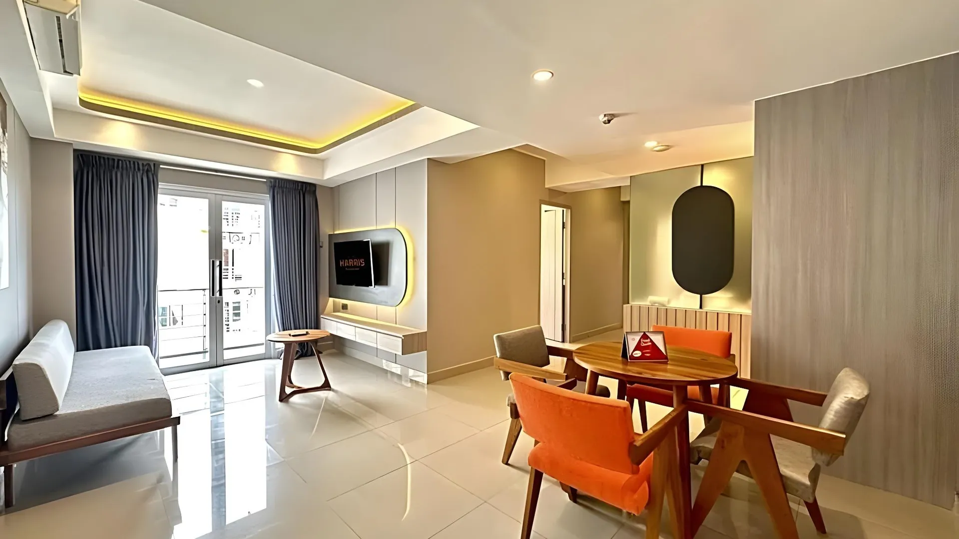 발리 해리스 호텔 앤 레지던스 리버뷰 쿠타 - 발리 4성급 호텔 스위트룸