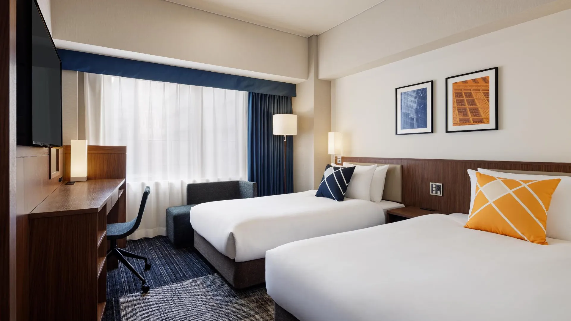 오사카 포 포인츠 익스프레스 바이 쉐라톤 오사카 신사이바시 3성급 호텔 스위트룸