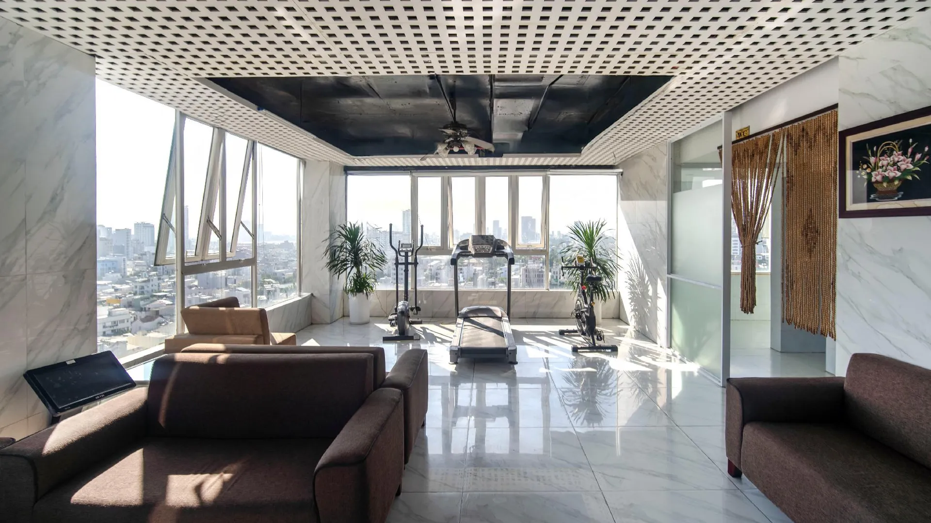 다낭 크리스탈 호텔 4성급 호텔 외관