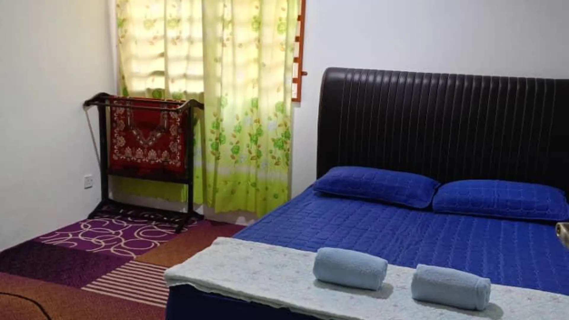 페칸 무아드잠 샤의  (m², 침실 3개, 프라이빗 욕실 2개) 1성급 싱글룸 객실