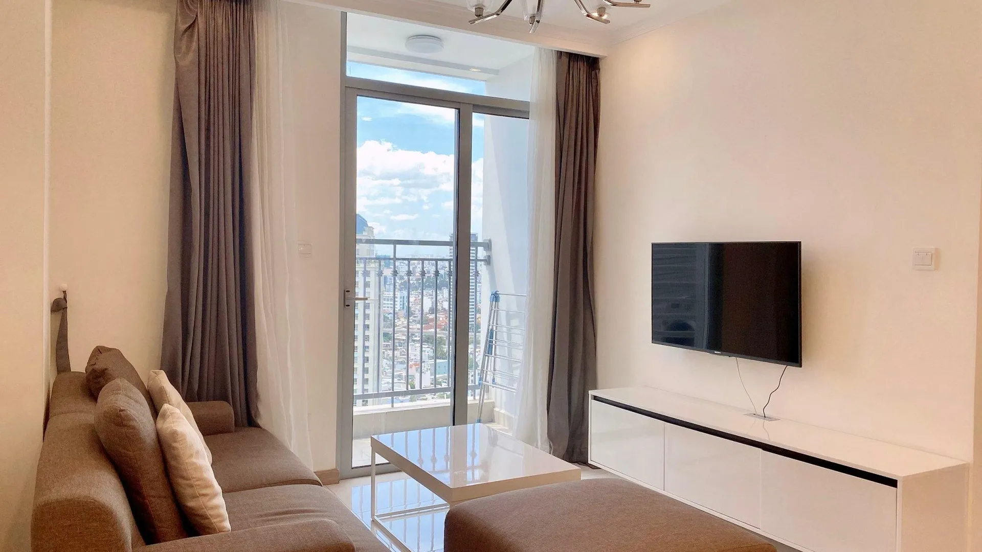 호치민 빈탄의 프라이빗 하우스 (m², 침실 1개, 프라이빗 욕실 1개) 2성급 싱글룸 스위트룸