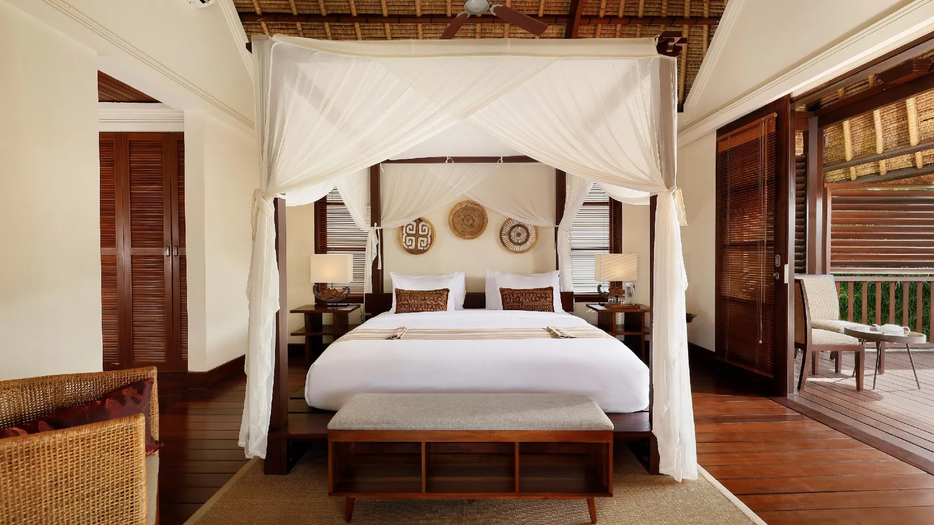 발리 짐바란 비치 빌라스 바이 나쿨라 5성급 호텔 스위트룸