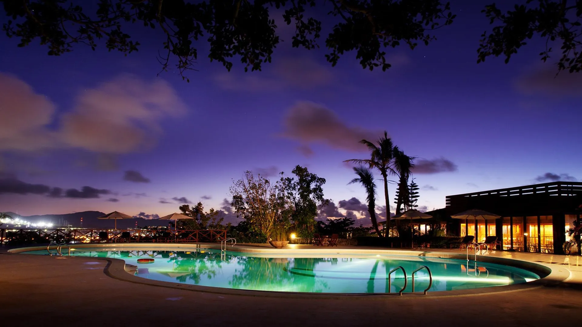 오키나와 본섬 코코 가든 리조트 오키나와 4성급 호텔 로비