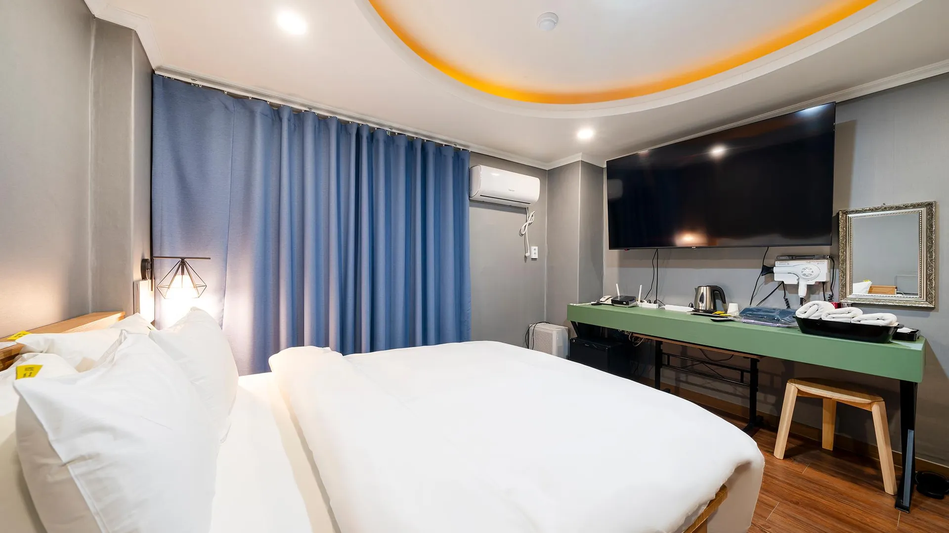 수원 수원시청역 하루 호텔 스위트룸