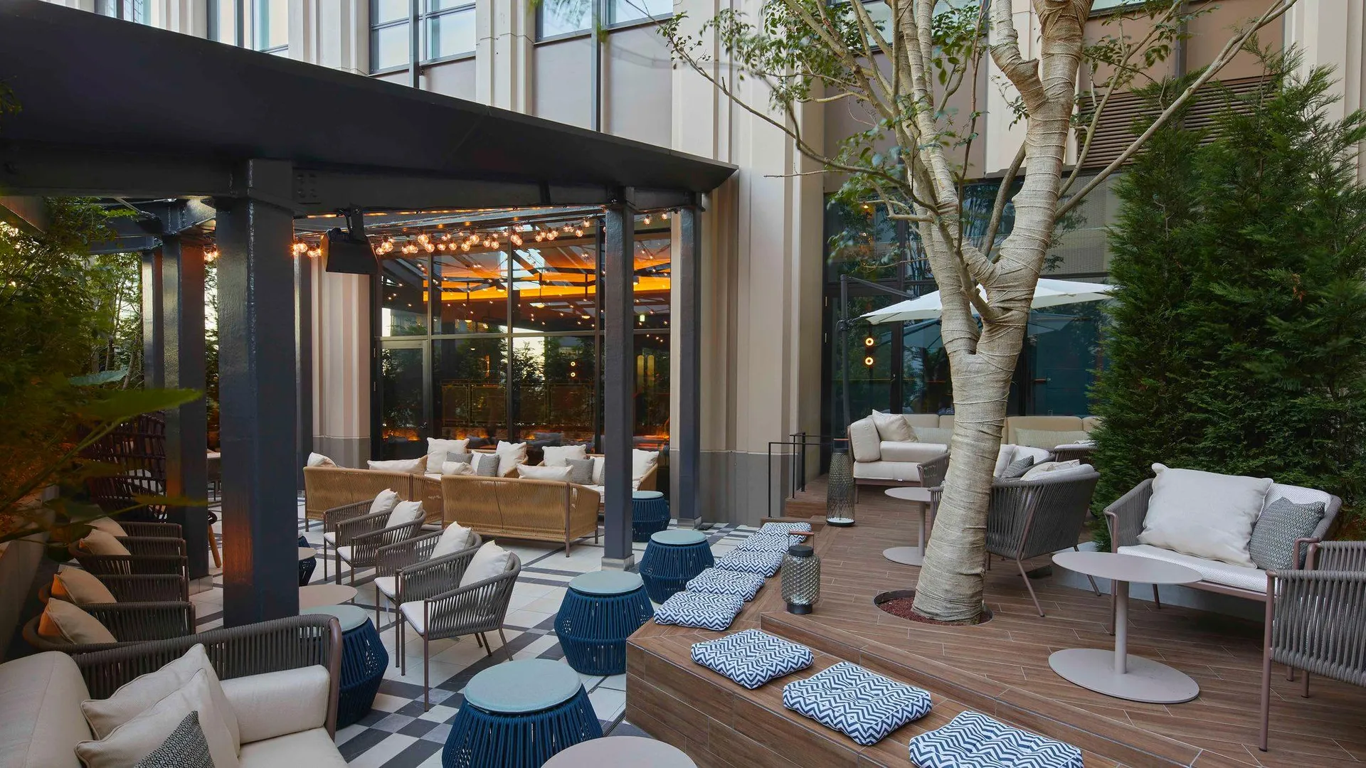 도쿄 / 동경 킴튼 신주쿠 도쿄 바이 IHG 5성급 호텔 외관