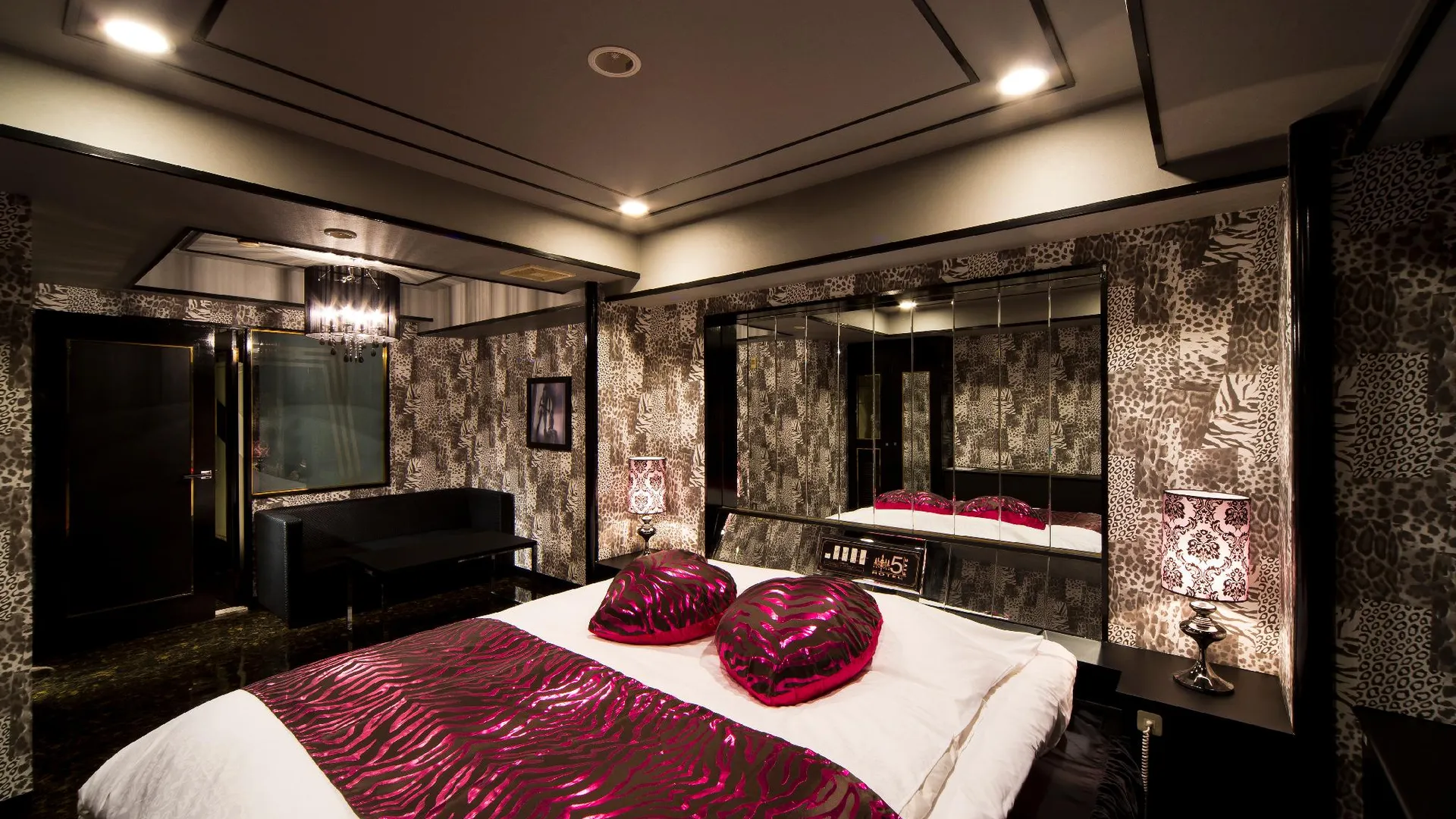 오사카 호텔 파이브 -성인 전용- 4성급 호텔 스위트룸