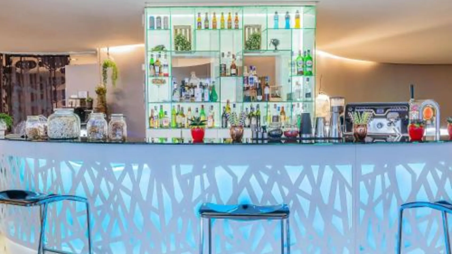 세투발 노보텔 세투발 4성급 호텔 객실