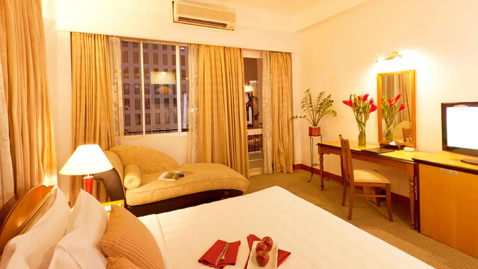 호치민 리버티 2 호텔 호텔 스위트룸