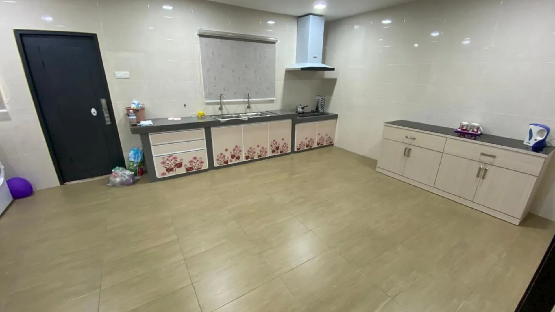 쿠안탄 테루크 쳄페타크의 방갈로 (1000m², 침실 3개, 프라이빗 욕실 2개) 3성급 싱글룸 로비