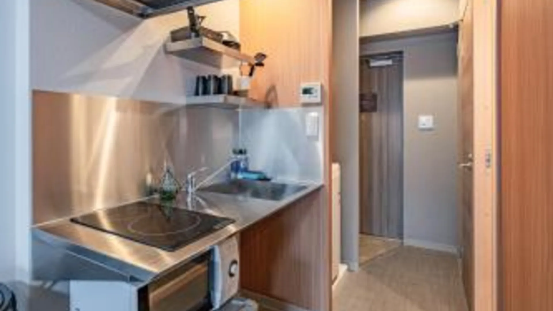 오사카 아파트먼트 호텔 11 남바 미나미 신이마미야 3성급 게스트하우스 수영장