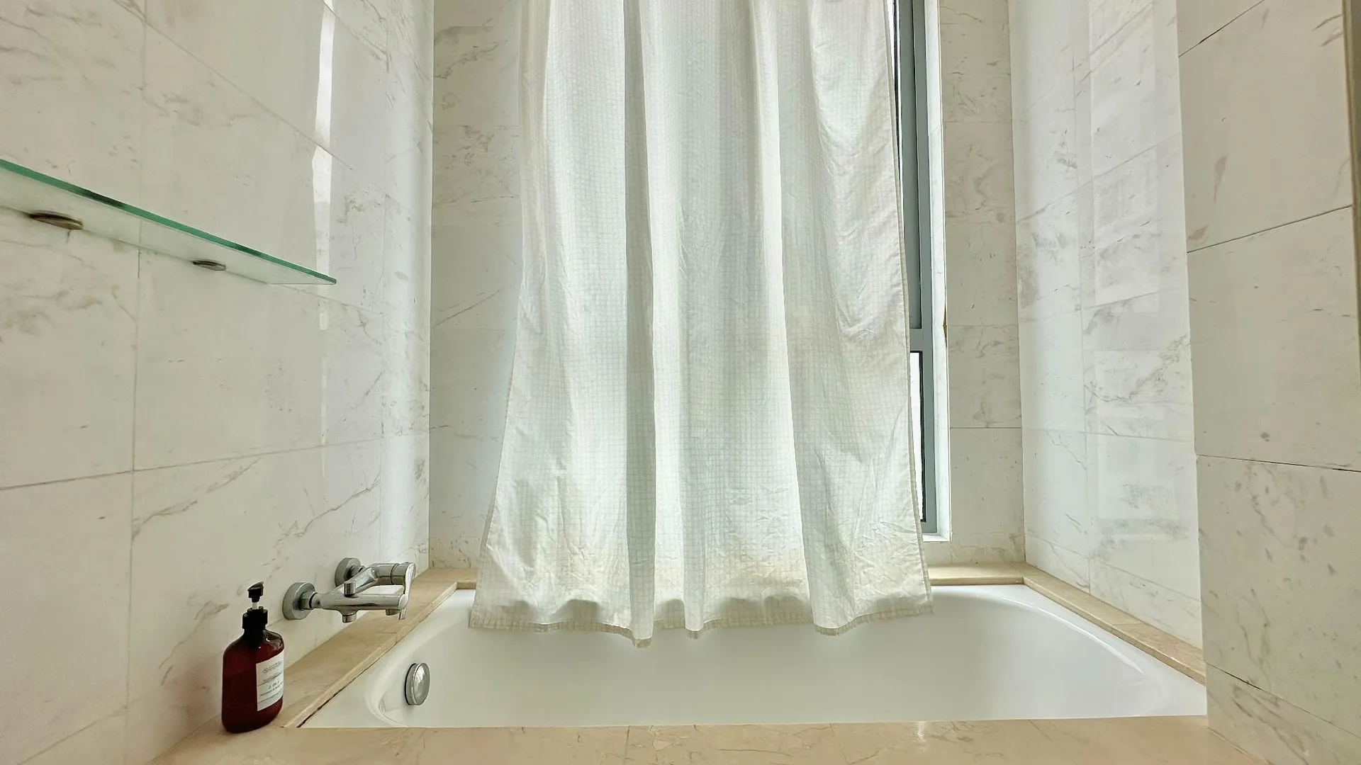 말라카 멜라카 라야의 프라이빗 하우스 (64m², 침실 1개, 프라이빗 욕실 1개) 4성급 싱글룸 레스토랑