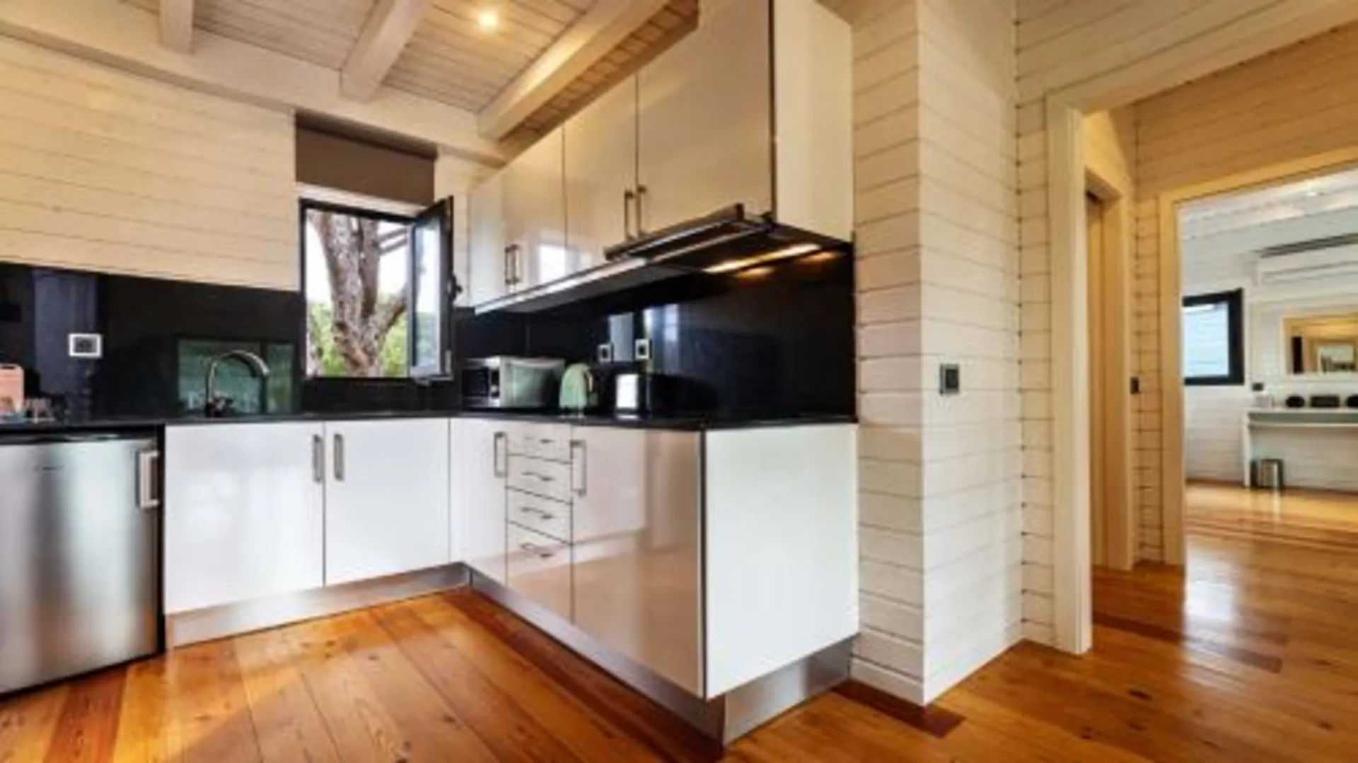 알만실 The Magnolia Hotel 4성급 호텔 객실