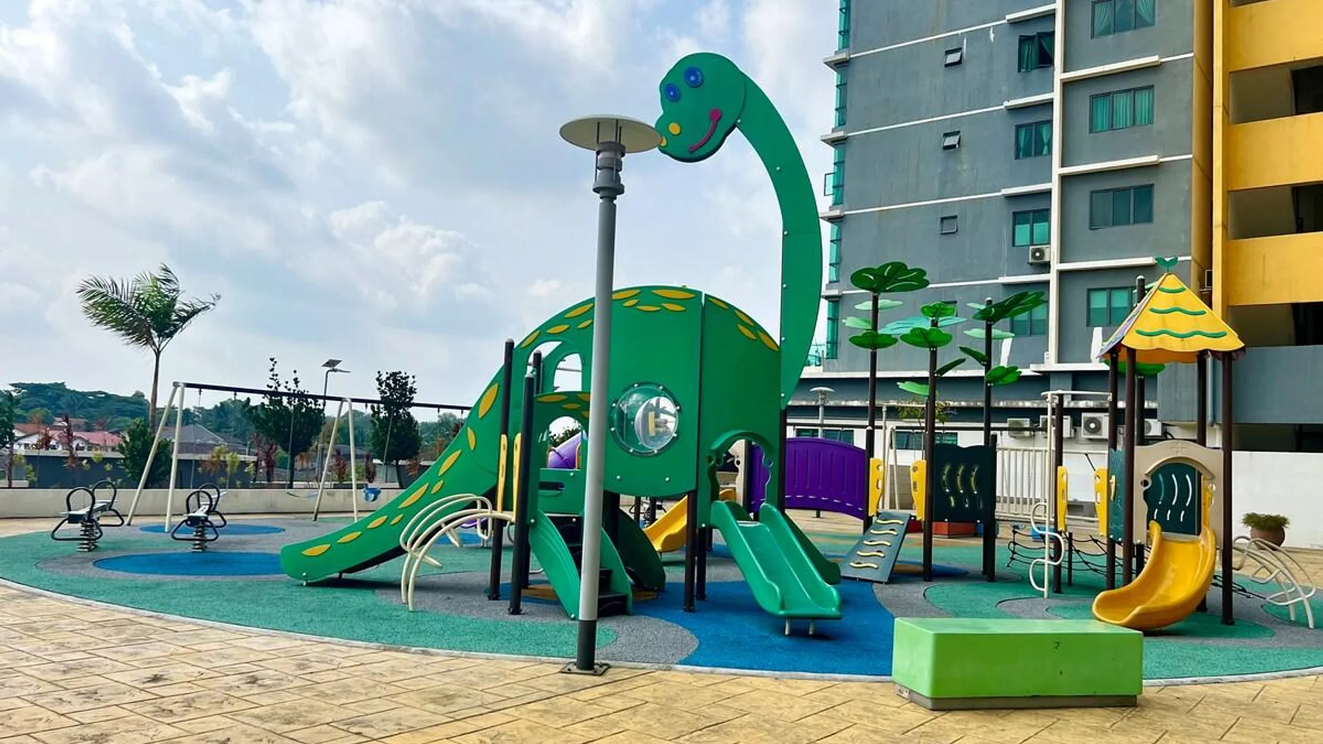 샤알람 샤 알람 시티 센터의 프라이빗 하우스 (250m², 침실 1개, 프라이빗 욕실 1개) 3성급 게스트하우스 수영장