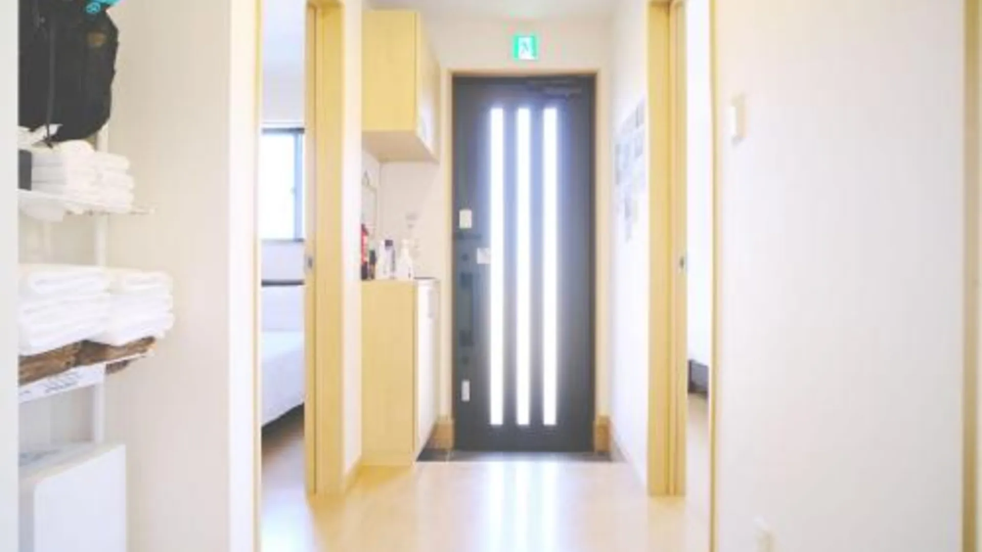 오키나와 본섬 기노자의 프라이빗 하우스 (79m², 침실 3개, 프라이빗 욕실 2개) 4성급 게스트하우스 레스토랑