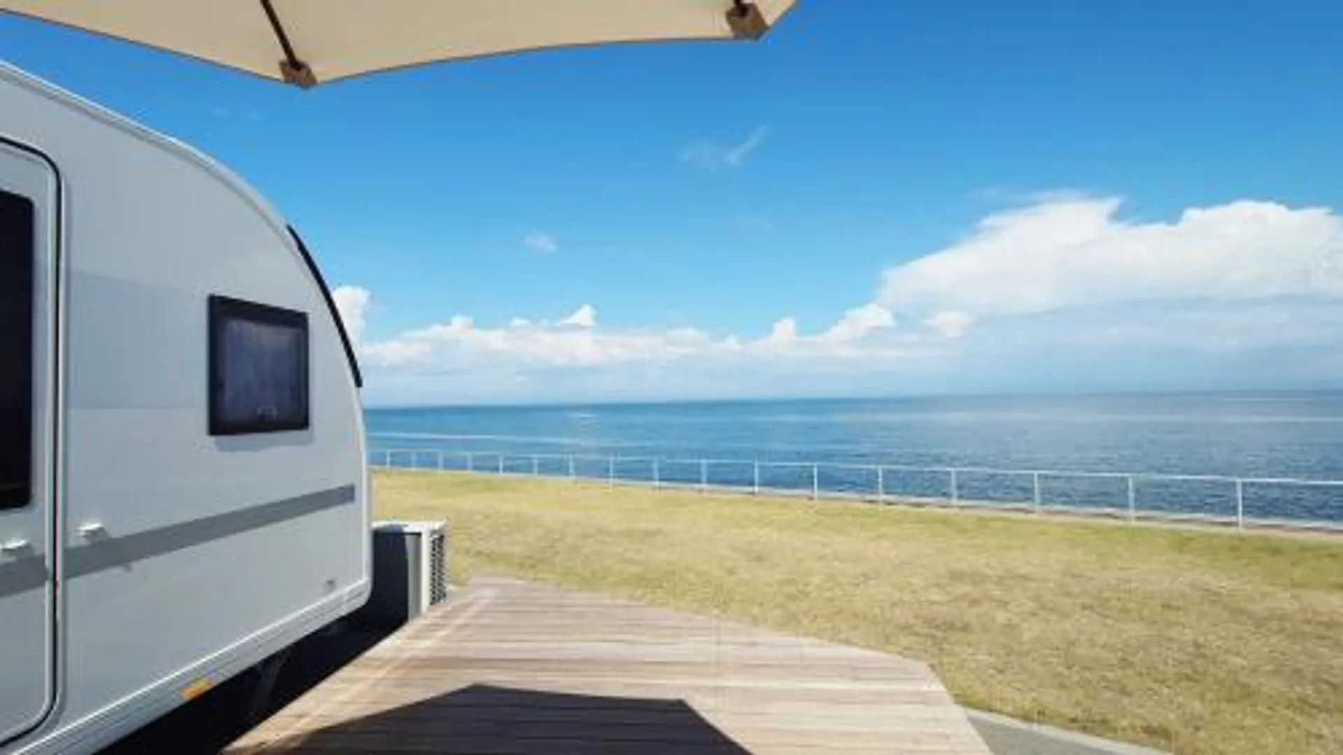 고베 Aquaignis Awaji Island TRAILER PARK 3성급 게스트하우스 전망