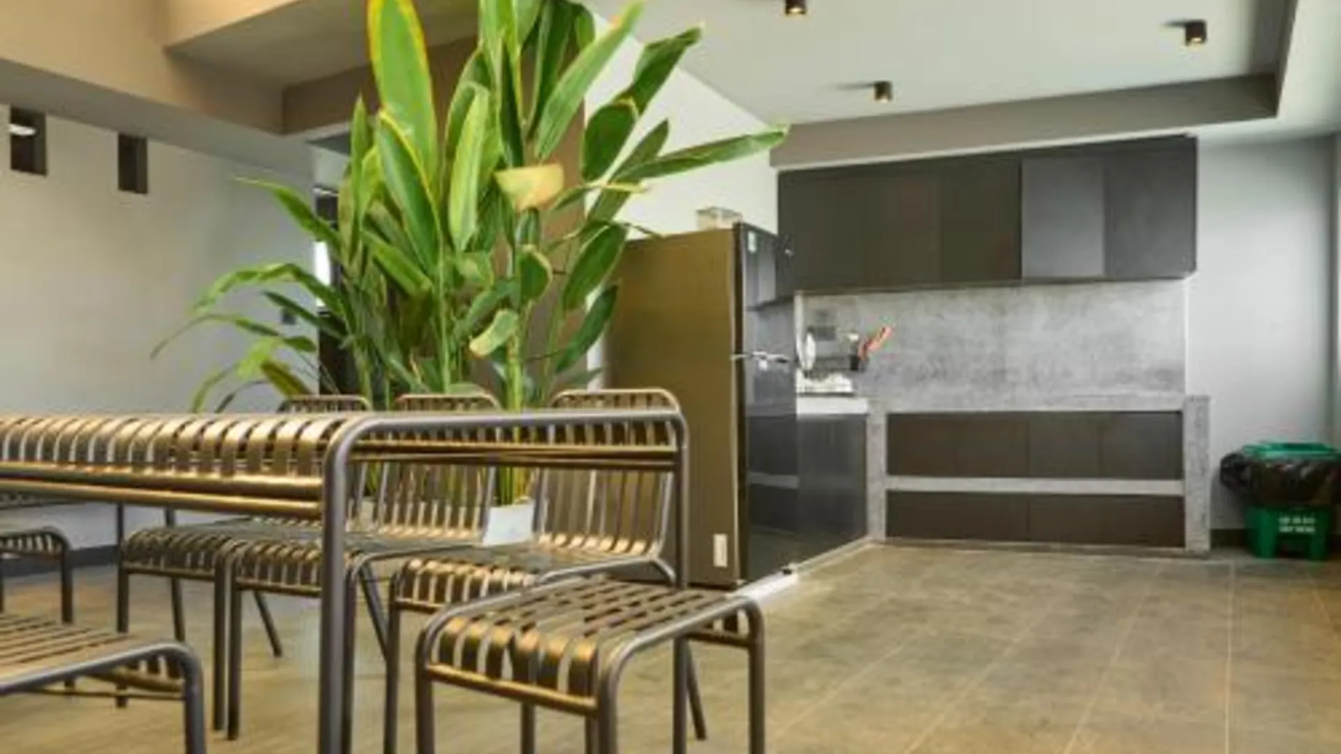 호치민 킨 원더 탄빈, 더 마운틴 3성급 게스트하우스 수영장