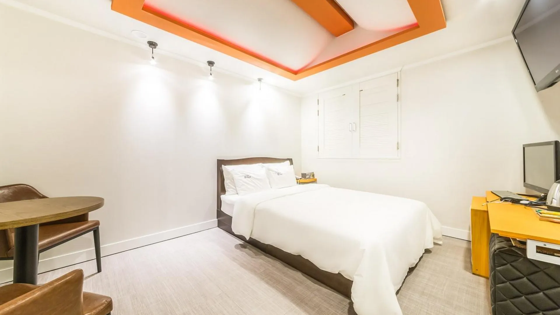 서울 장안 하얀 3성급 호텔 객실