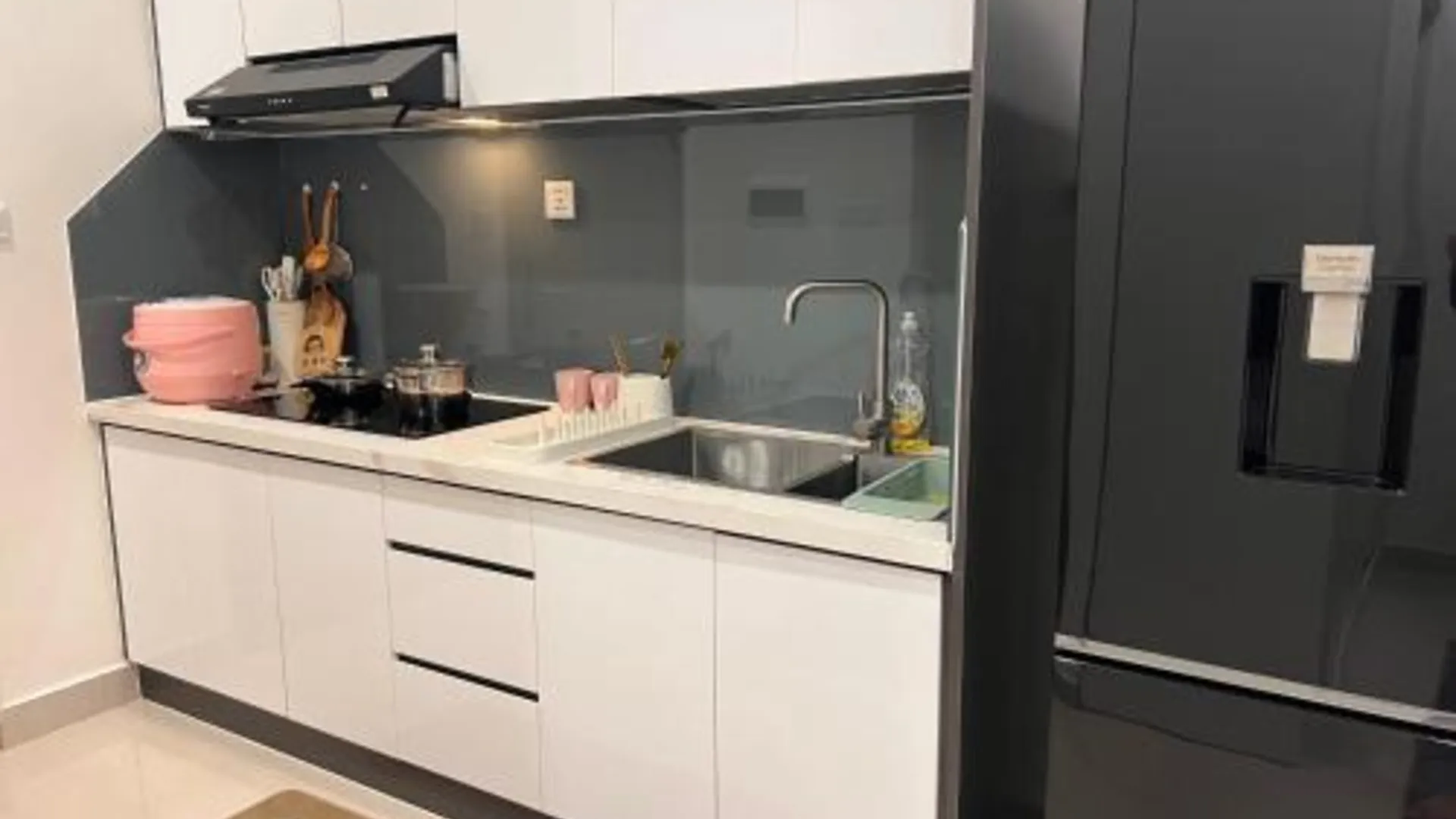 호치민 9군의 프라이빗 하우스 (35m², 침실 1개, 프라이빗 욕실 1개) 4성급 게스트하우스 전망