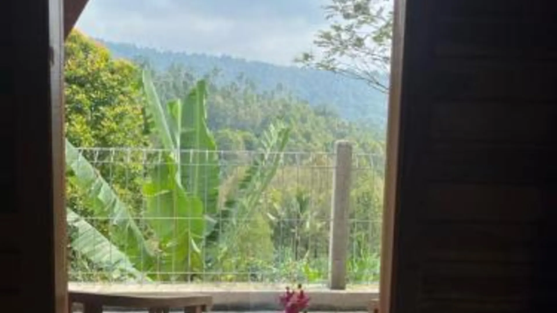 발리 Munduk Nature Lodge 호텔 외관