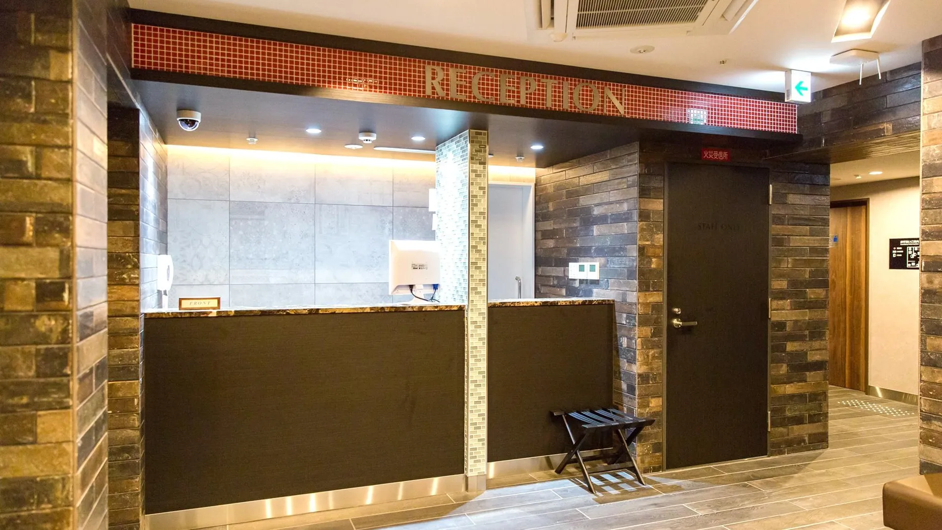 오사카 우메다 플라자 호텔 2성급 호텔 로비