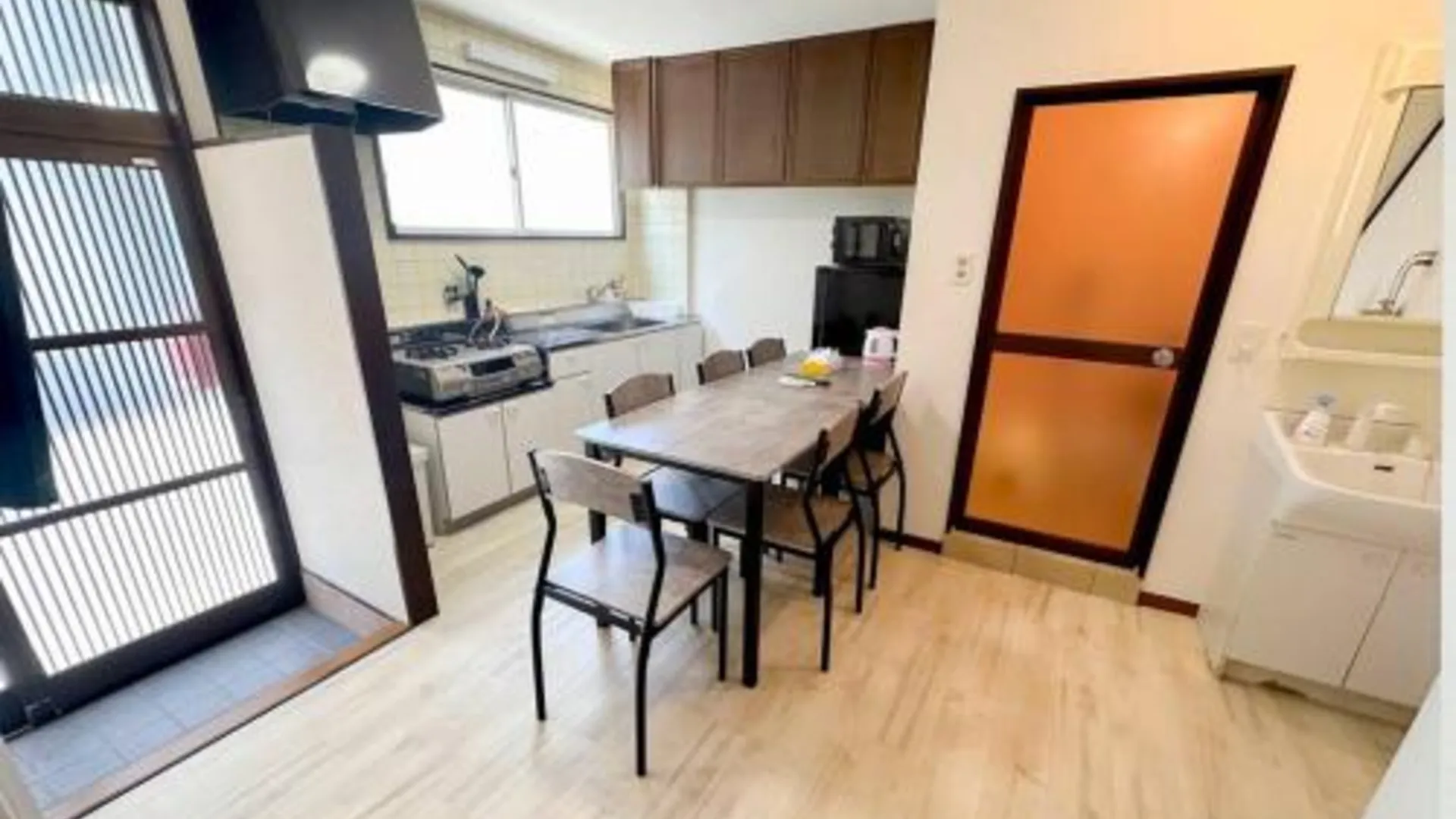 오사카 ゲストハウスわん弁天町 1성급 싱글룸 스위트룸