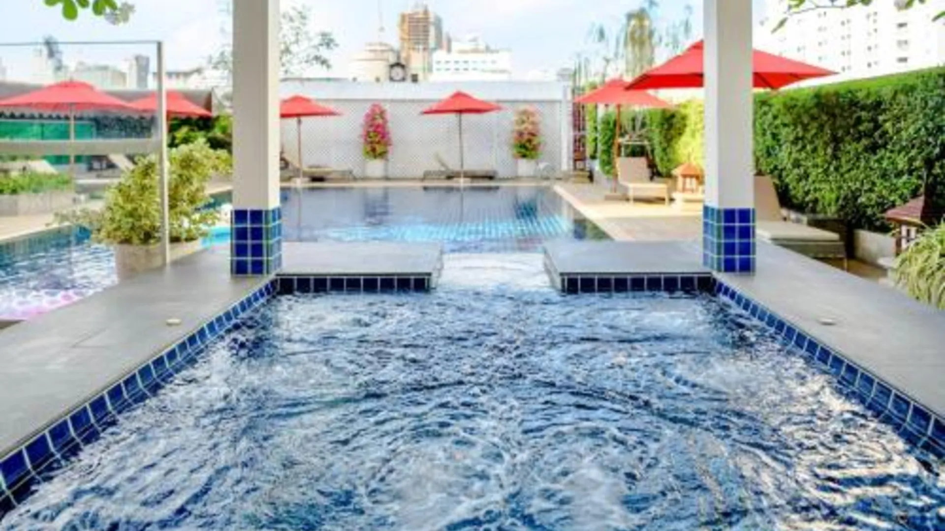 방콕 센터 포인트 플러스 호텔 프라투남 4성급 호텔 객실