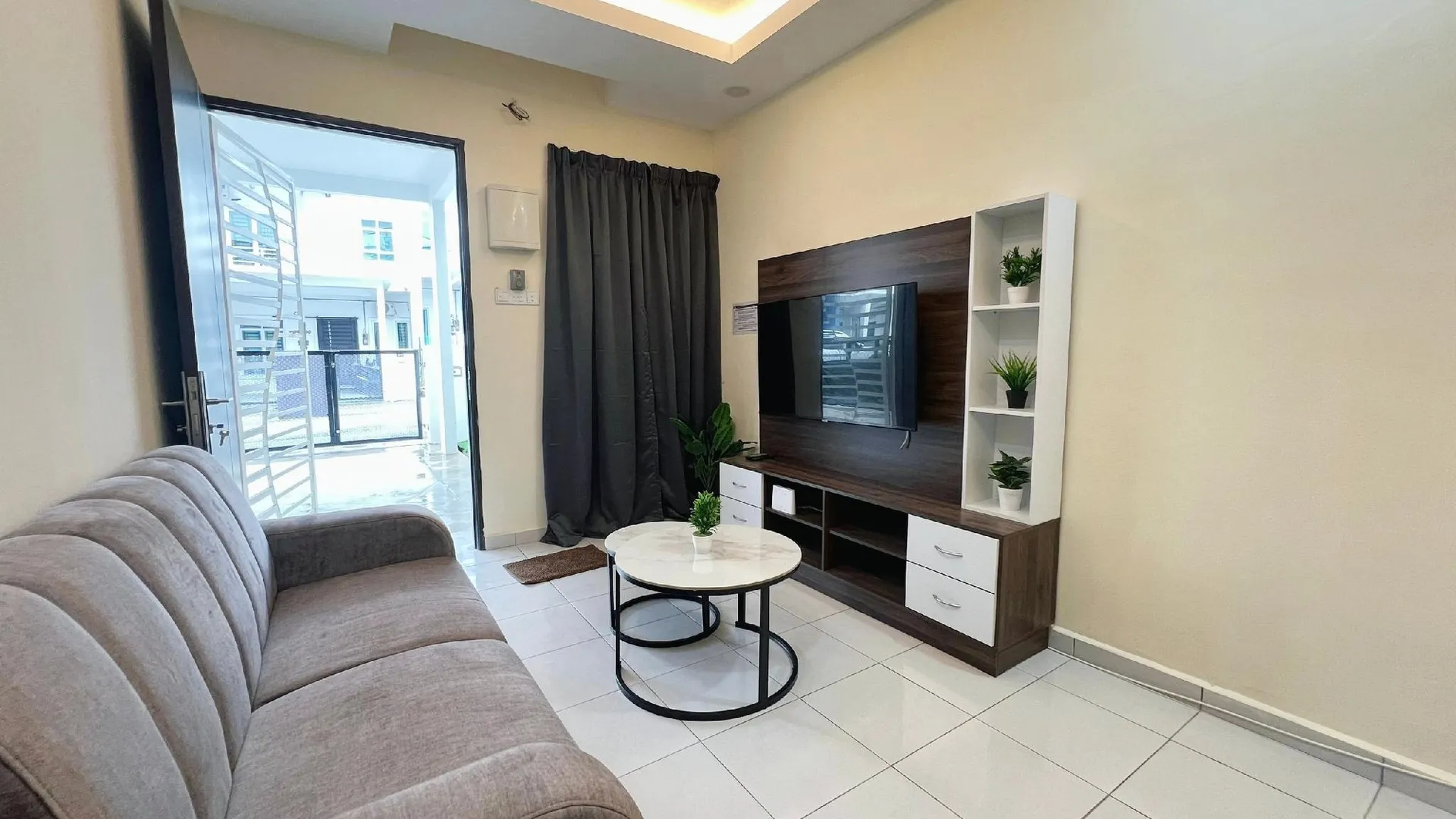 숭가이 페타니 숭아이 페타니 센트럴 의 프라이빗 하우스 (750m², 침실 3개, 프라이빗 욕실 2개) 3성급 게스트하우스 스위트룸